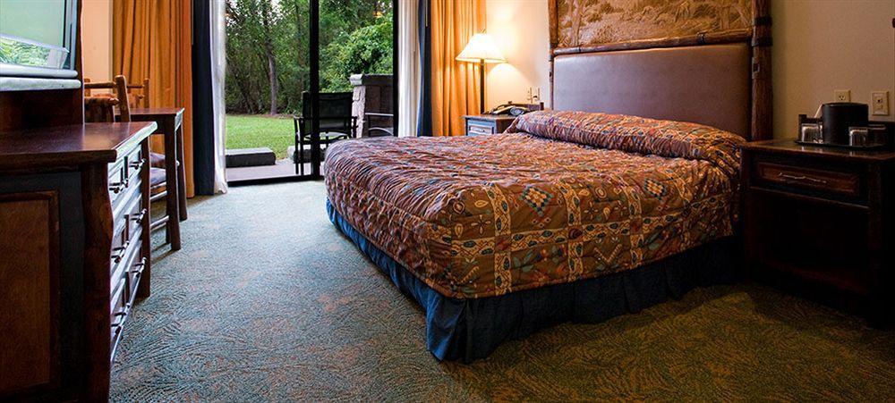 Disney'S Wilderness Lodge 博伟湖 外观 照片